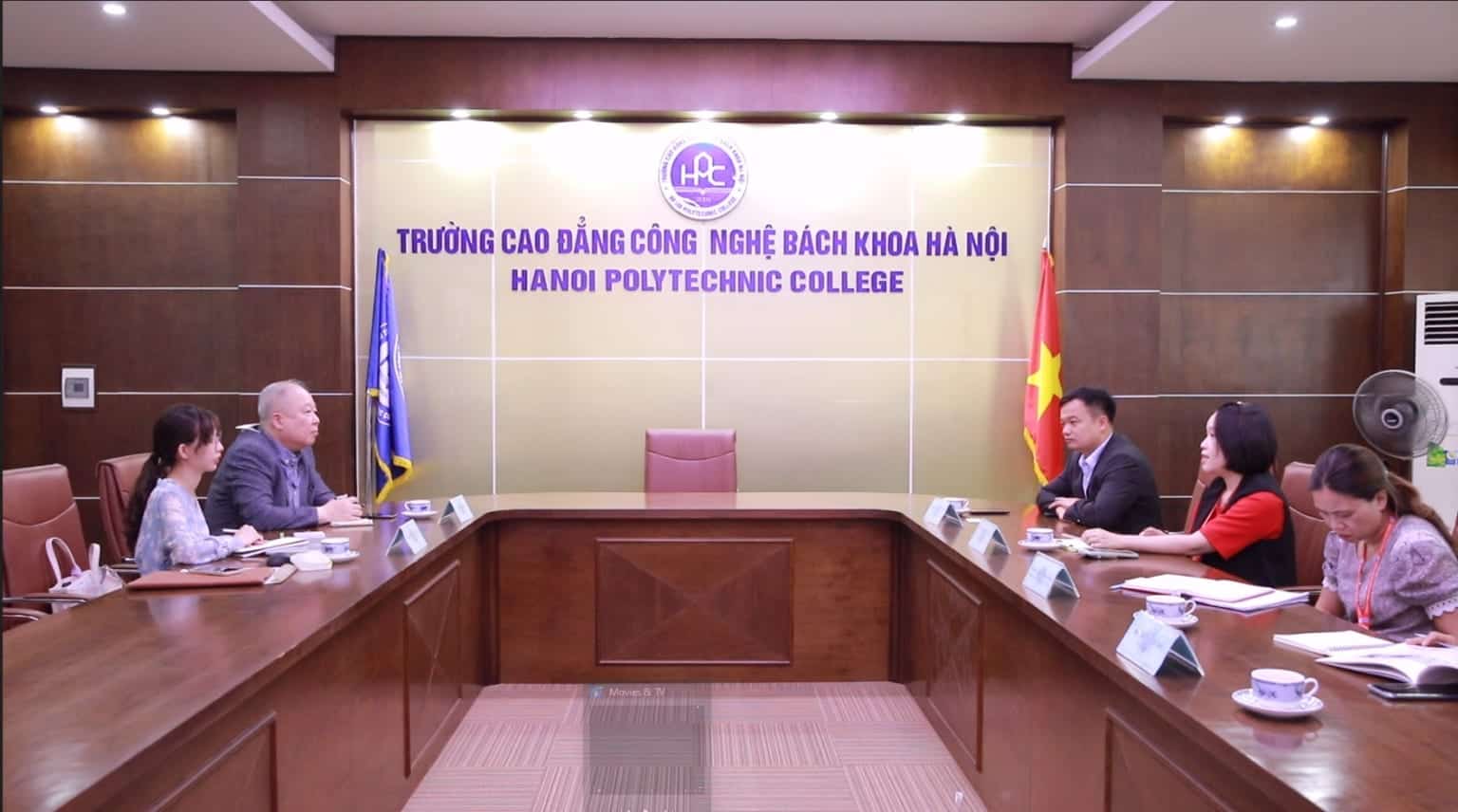 TRƯỜNG CAO ĐẲNG HÀ NỘI