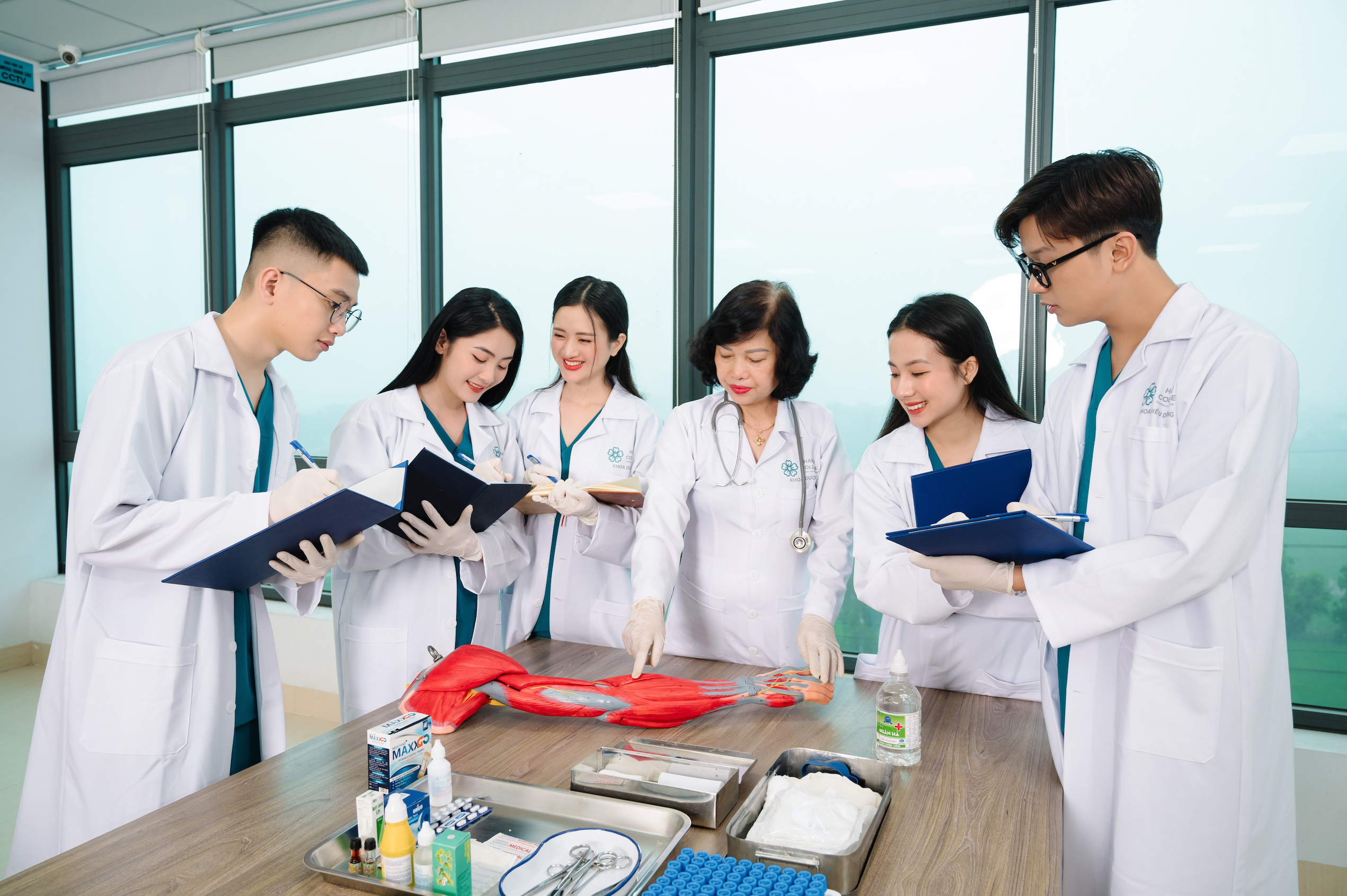 TRƯỜNG CAO ĐẲNG HÀ NỘI