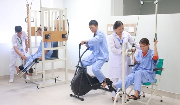 Tại sao nên học vật lý trị liệu tại các trường cao đẳng?