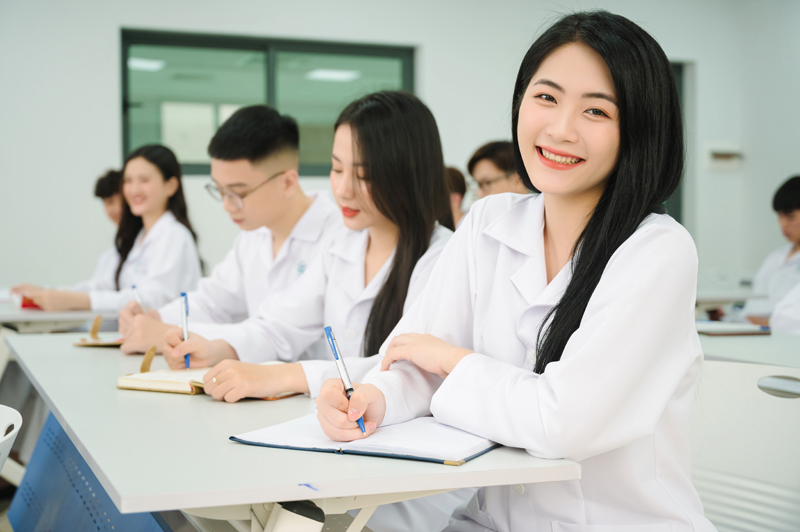 TRƯỜNG CAO ĐẲNG HÀ NỘI