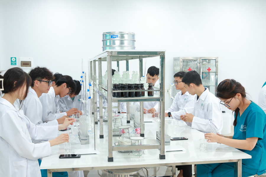 TRƯỜNG CAO ĐẲNG HÀ NỘI