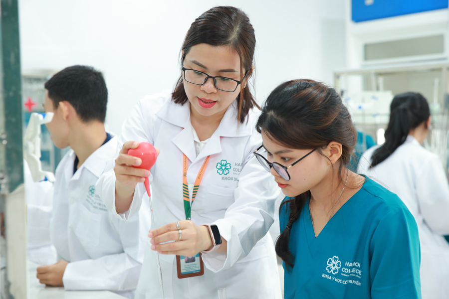 TRƯỜNG CAO ĐẲNG HÀ NỘI