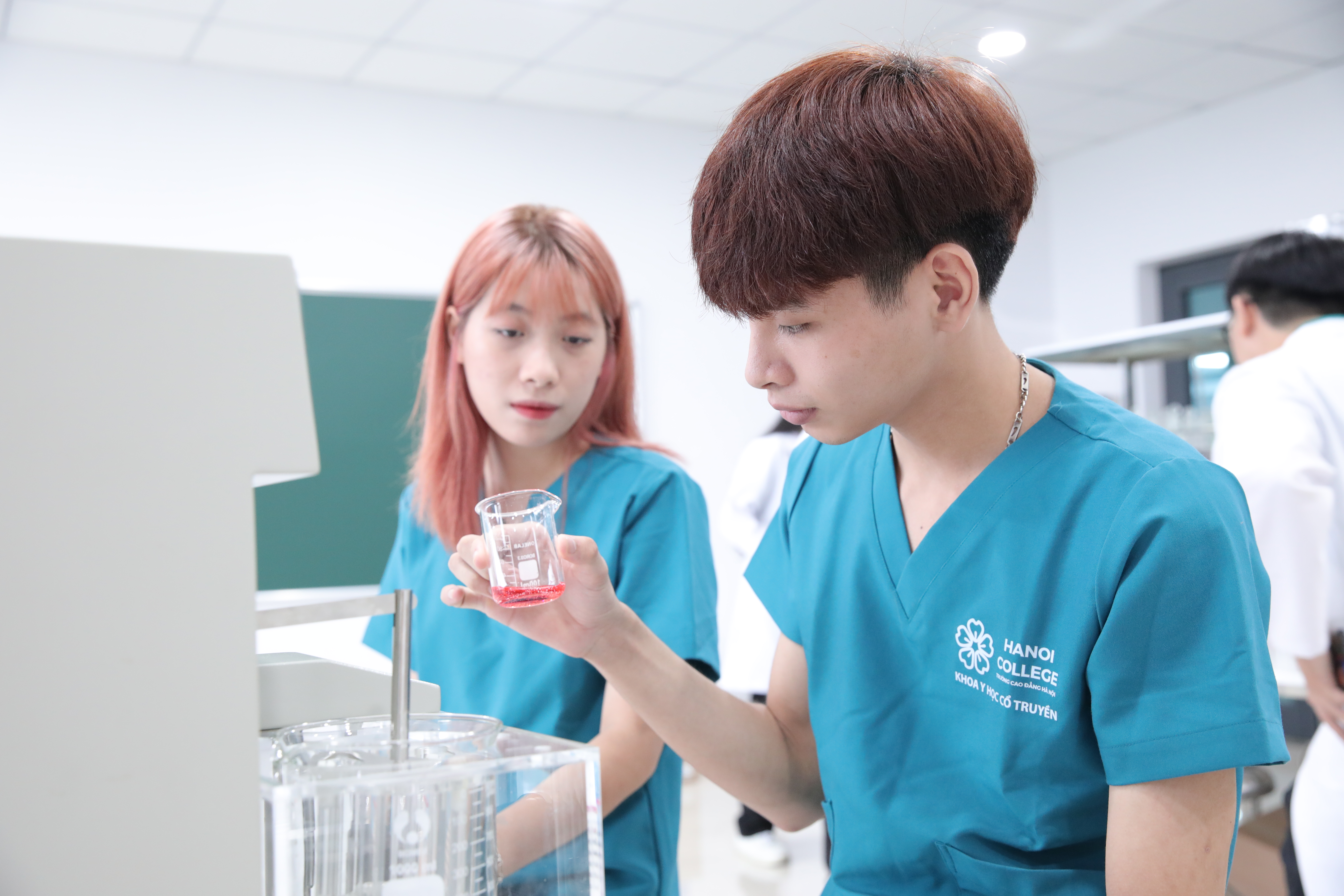 TRƯỜNG CAO ĐẲNG HÀ NỘI