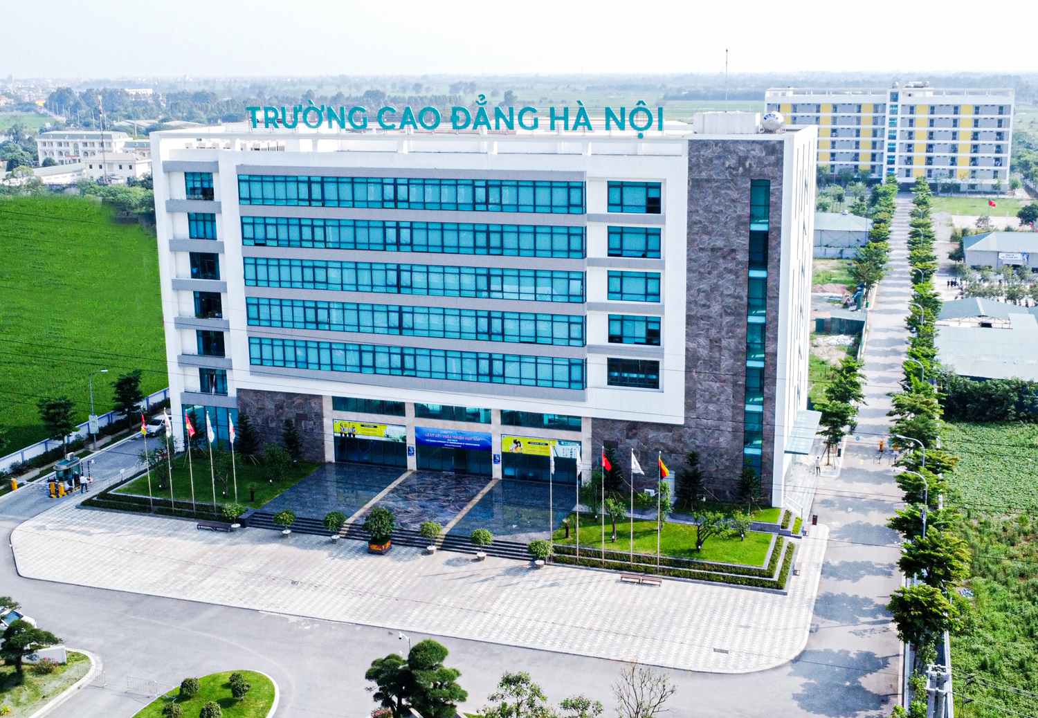 TRƯỜNG CAO ĐẲNG HÀ NỘI