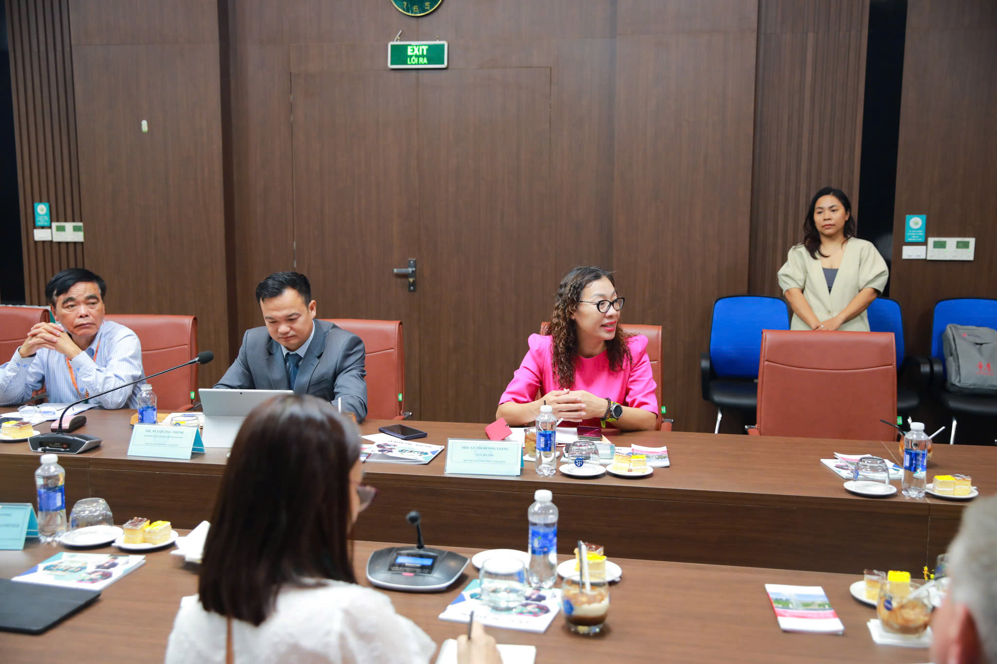 TRƯỜNG CAO ĐẲNG HÀ NỘI