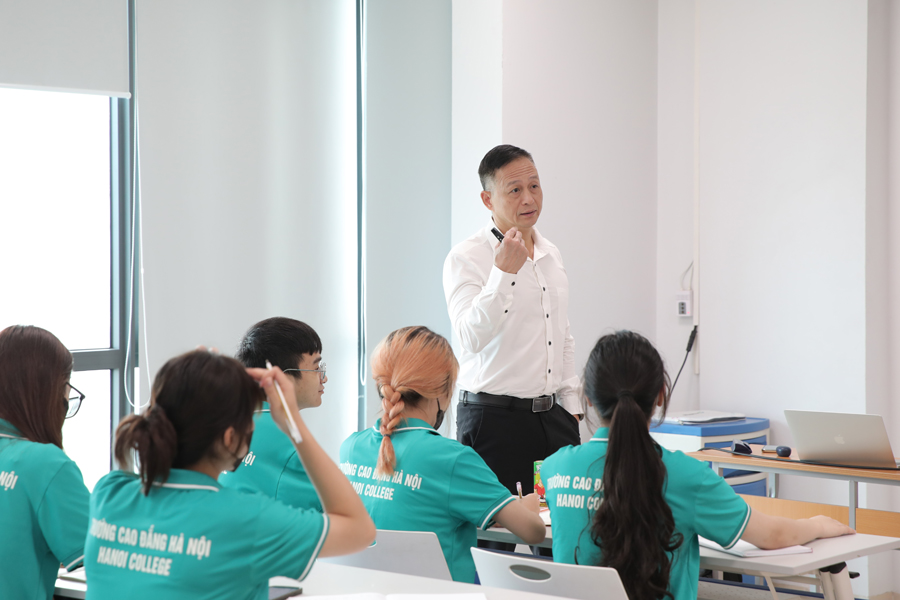 TRƯỜNG CAO ĐẲNG HÀ NỘI