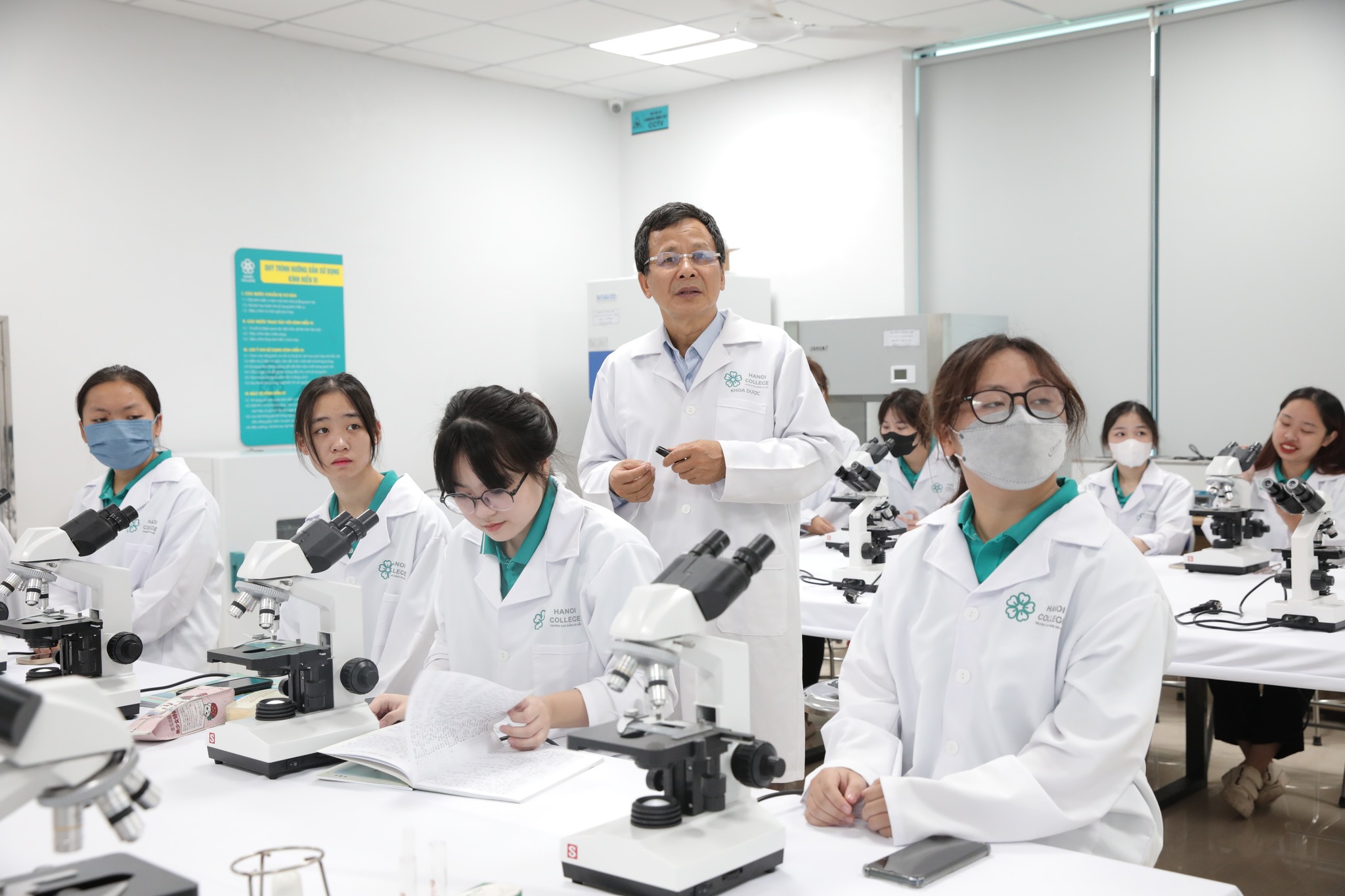 TRƯỜNG CAO ĐẲNG HÀ NỘI