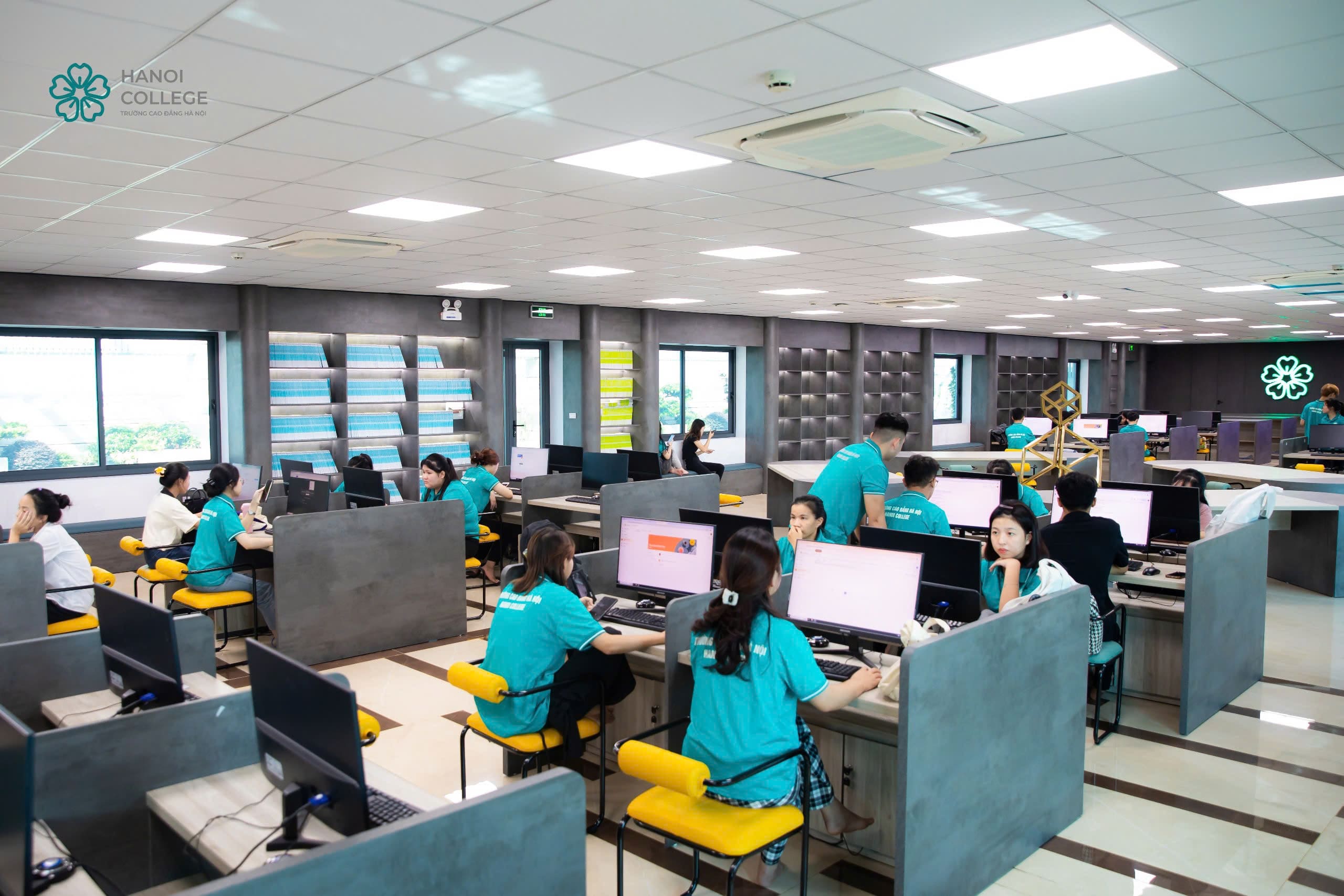 Học Quản trị mạng máy tính tại HNC, bạn có thể phát triển các kỹ năng triển khai ứng dụng công nghệ thông tin, khả năng nắm bắt các xu thế công nghệ mới