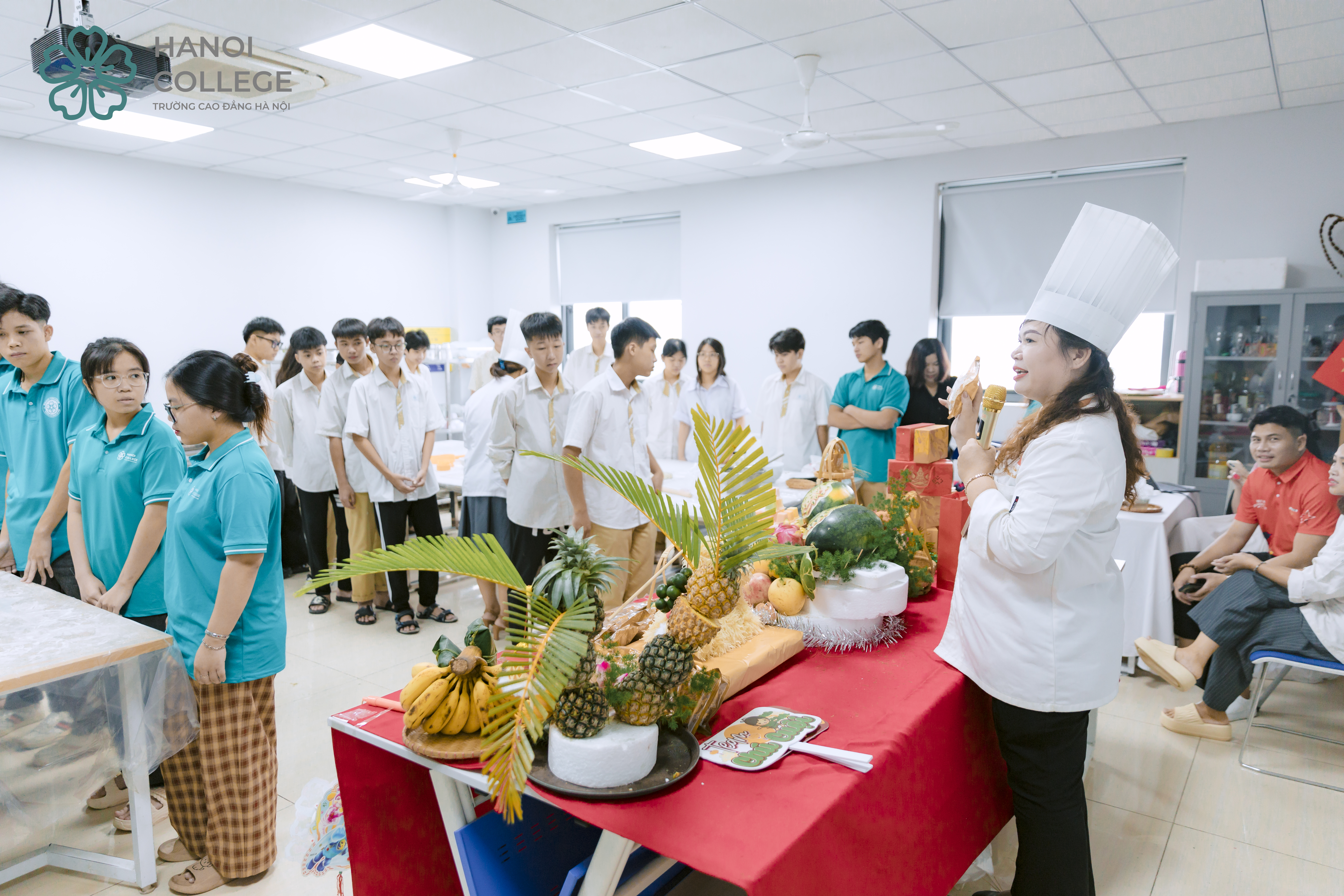 TRƯỜNG CAO ĐẲNG HÀ NỘI